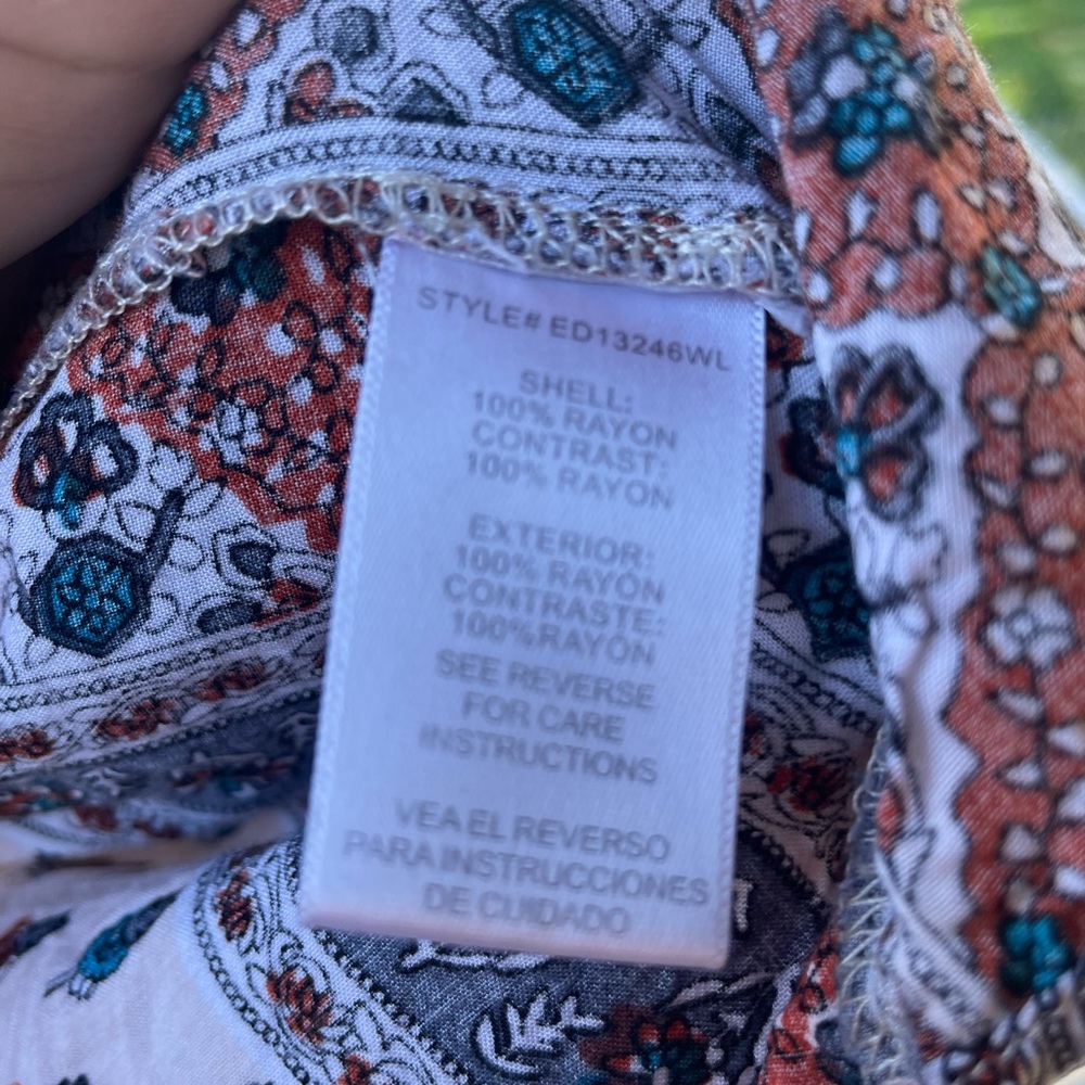 En Crème Bohemian Patchwork Blouse - Picture 8 of 8